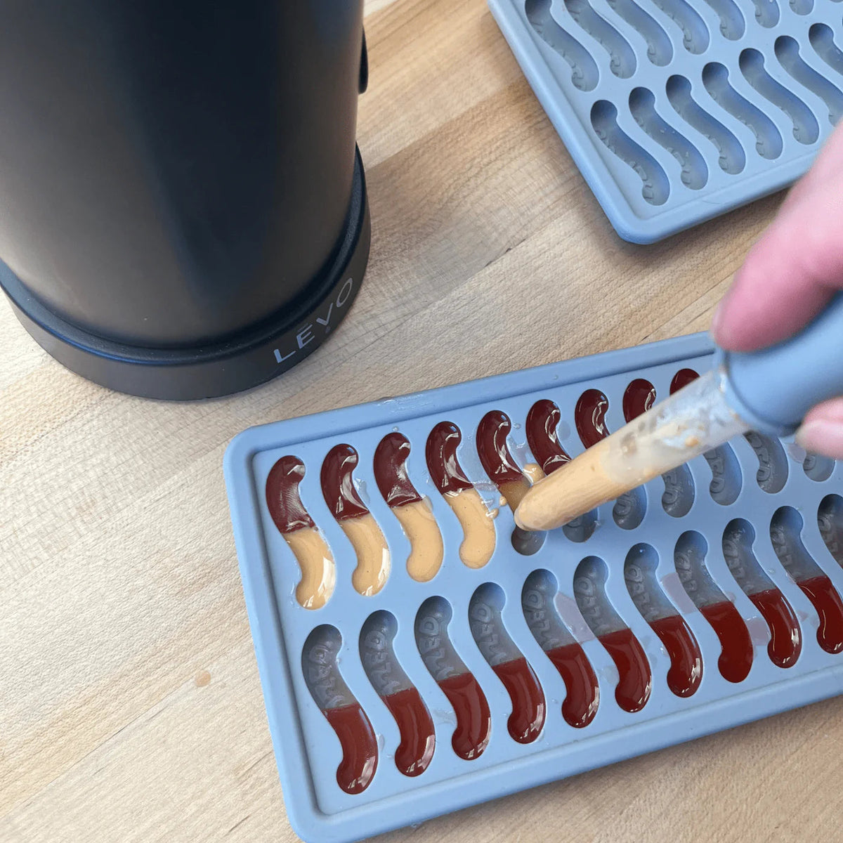 LĒVO Gummy Worm Silicone Molds