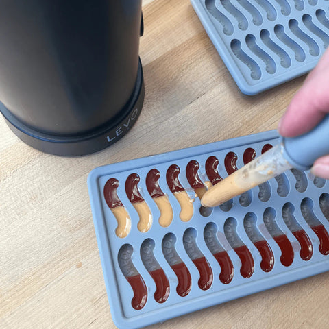 LĒVO Gummy Worm Silicone Molds