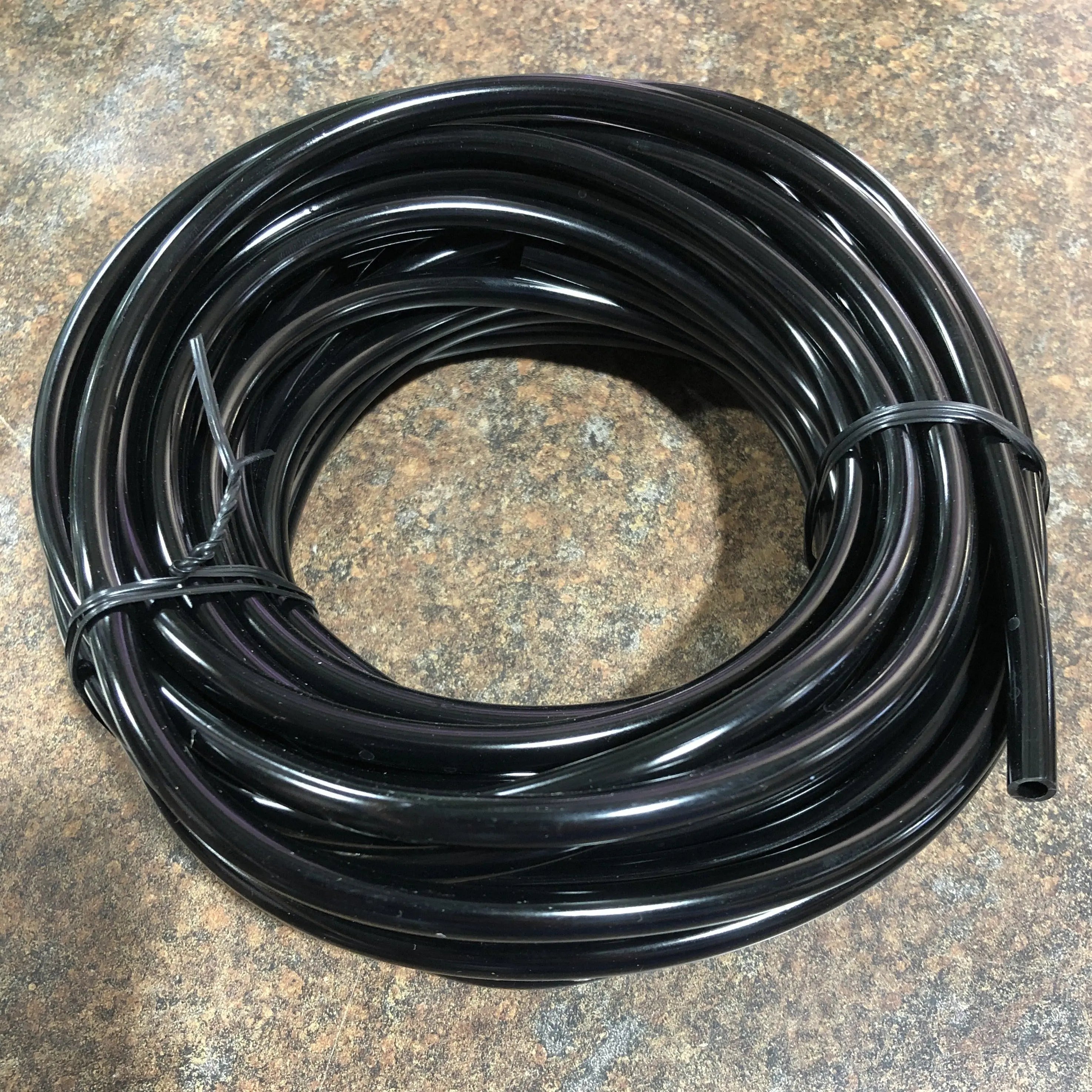 Bloomerang Black Air / Water Hose Tubing 3/16", 30' Bloomerang